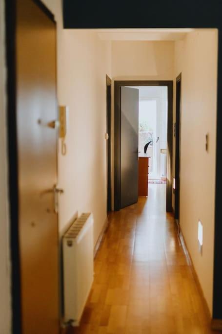 Cosy & Spacious Central Apartment Komotiní Extérieur photo