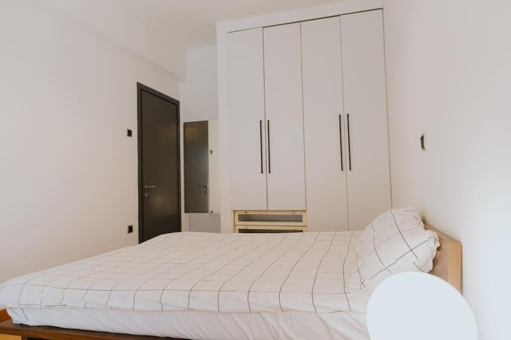 Cosy & Spacious Central Apartment Komotiní Extérieur photo