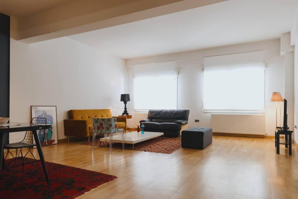 Cosy & Spacious Central Apartment Komotiní Extérieur photo